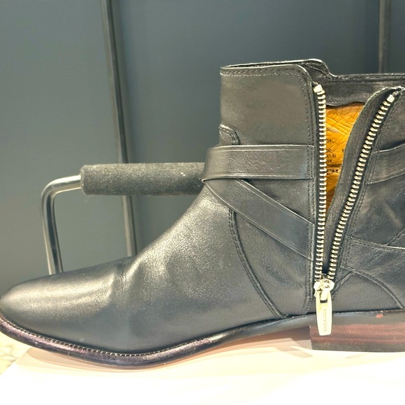 Coach Boots Womens 9 B Lannah Ankle Booties Buckle Straps Black Leather Zipper - Picture 7 of 15